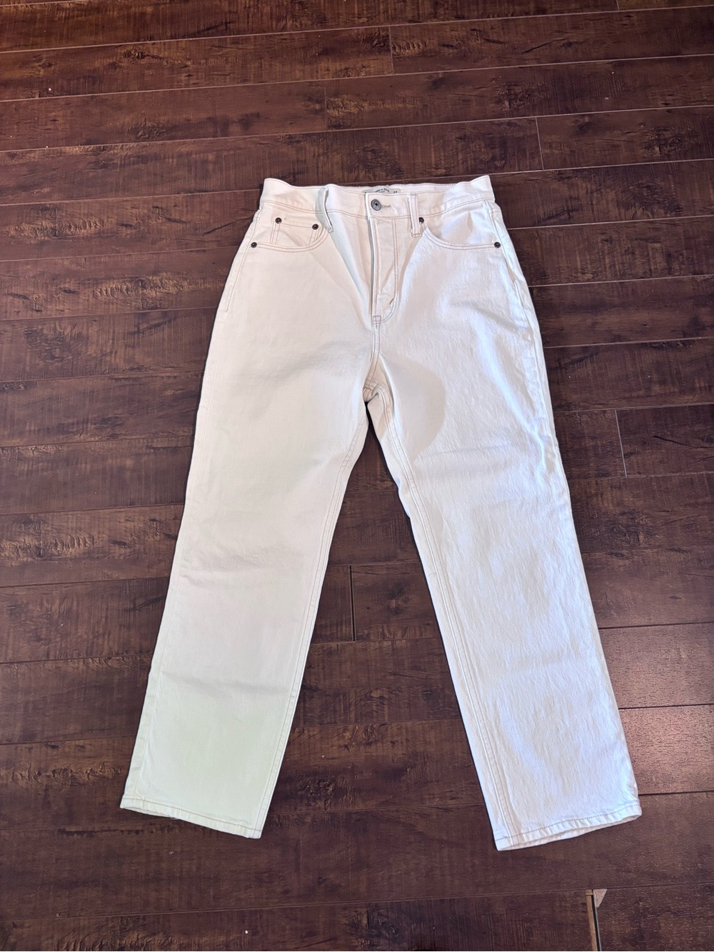Abercrombie & Fitch womens Straight Jeans in Off-White